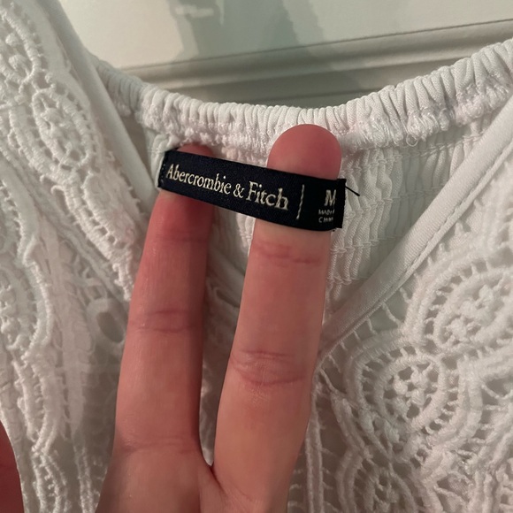 Abercrombie & Fitch white crochet dress size medium - Picture 2 of 4